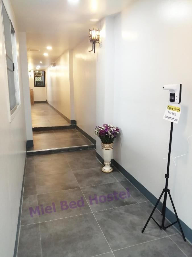 Miel Bed Hostel & Gallery Chiang Mai Exterior foto