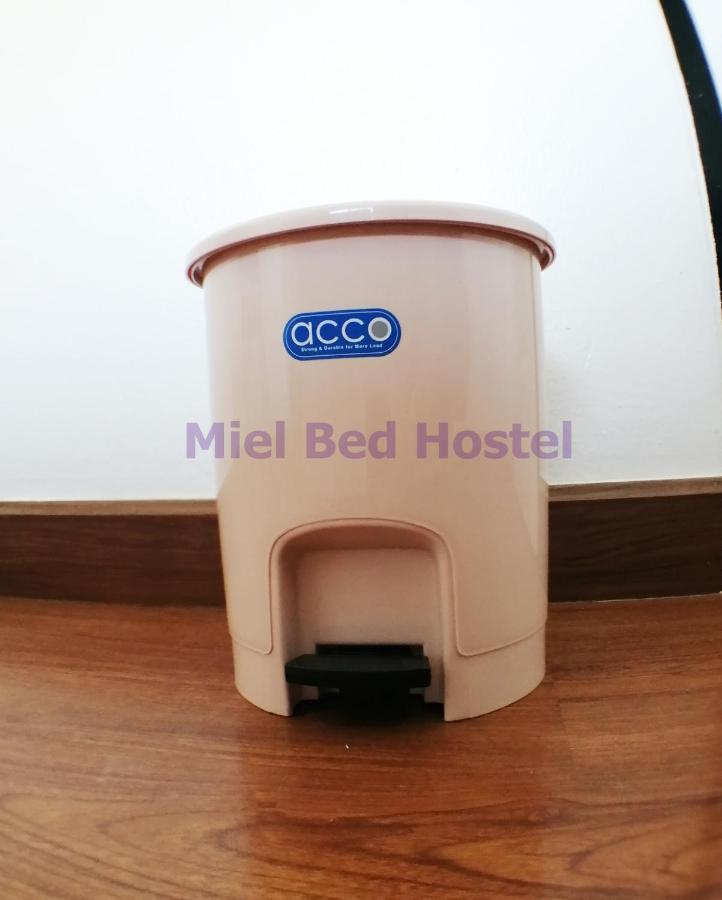 Miel Bed Hostel & Gallery Chiang Mai Exterior foto