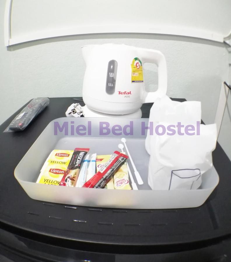 Miel Bed Hostel & Gallery Chiang Mai Exterior foto