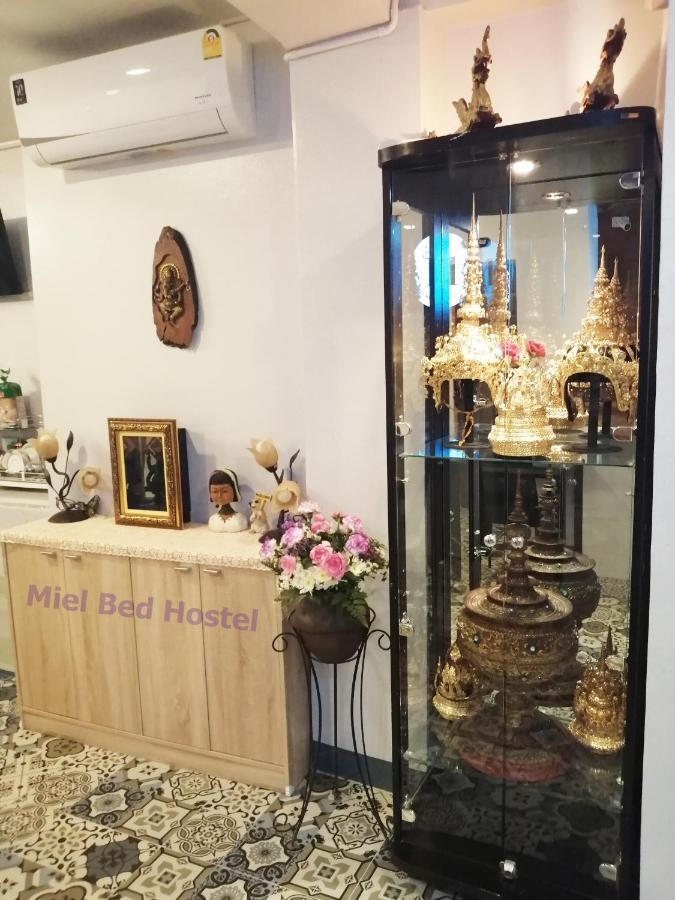 Miel Bed Hostel & Gallery Chiang Mai Exterior foto